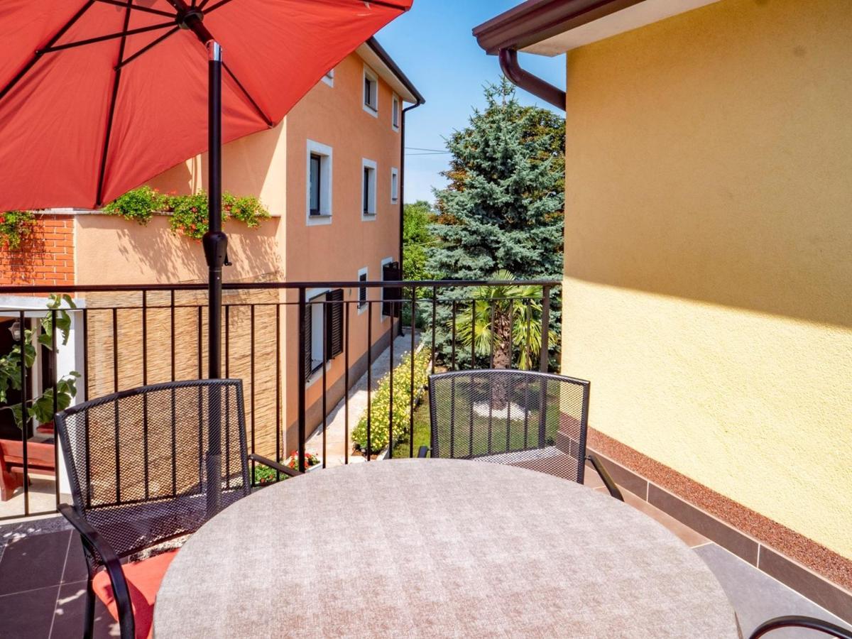 Studio Apartment Gianni Vizinada ภายนอก รูปภาพ